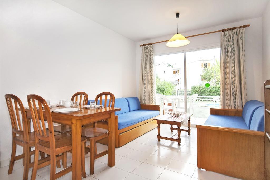 Llevant Apartments Port de Pollenca Exterior photo