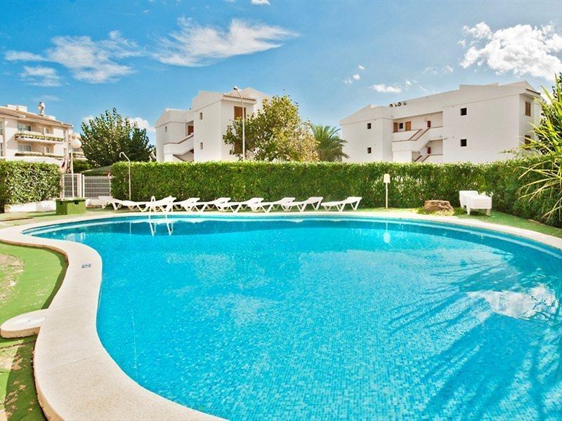 Llevant Apartments Port de Pollenca Exterior photo