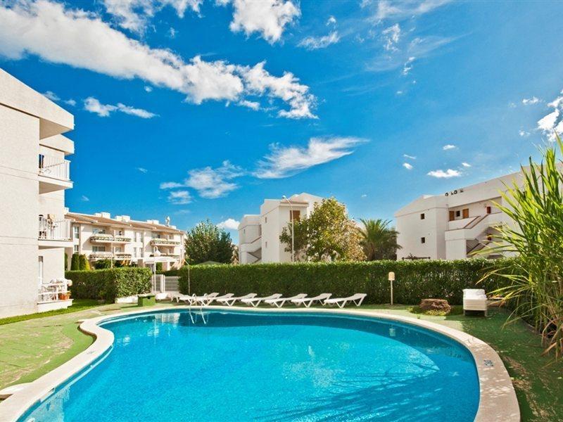 Llevant Apartments Port de Pollenca Exterior photo